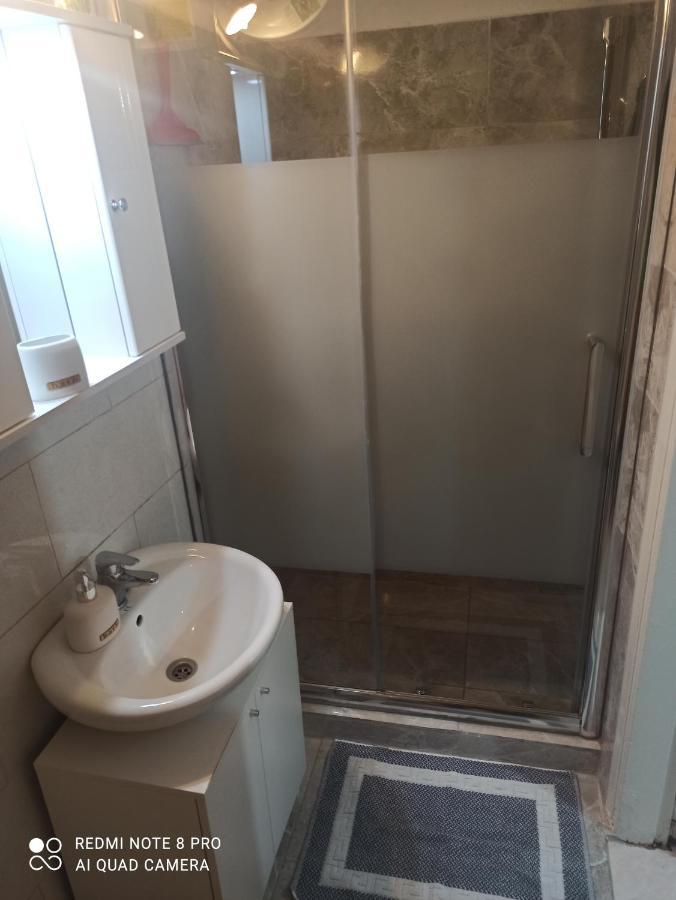 Olas 1-Bedroom Apartment Near The Center Of Athen Eksteriør bilde